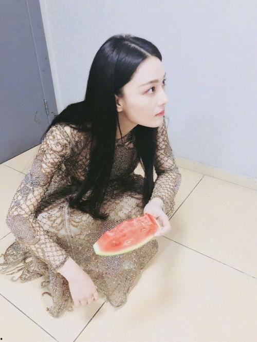 吃瓜王艺霏,揭秘娱乐圈背后的那些事儿  第1张